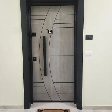 Modern Coastal Apartment, 3 Min Walk To The Lejlighed Durrës