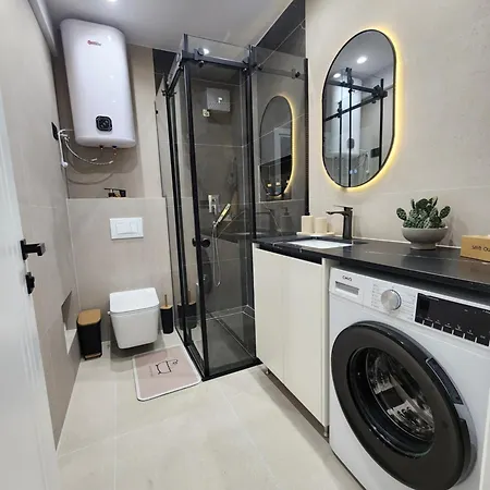 Apartamento Modern Coastal Apartment, 3 Min Walk To The Durrës