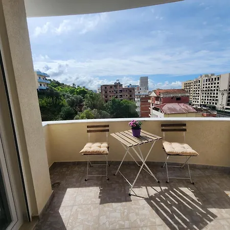 Lejlighed Modern Coastal Apartment, 3 Min Walk To The Durrës