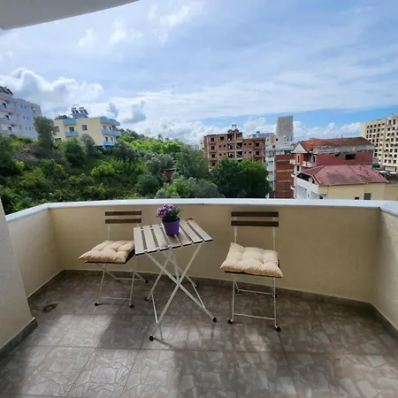 Modern Coastal Apartment, 3 Min Walk To The Apartamento