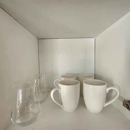 Modern Coastal Apartment, 3 Min Walk To The
